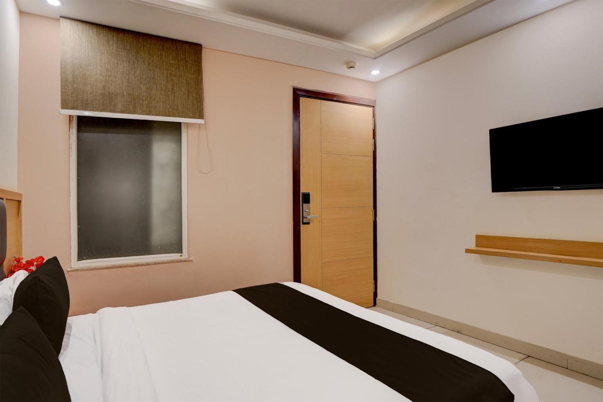 Hotel Super Townhouse Airport Road Delhi Neu-Delhi Exterior foto